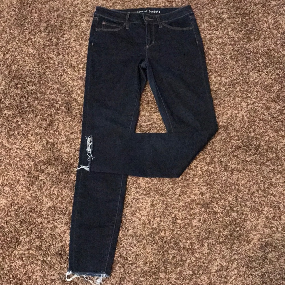 Dark blue Article of Society